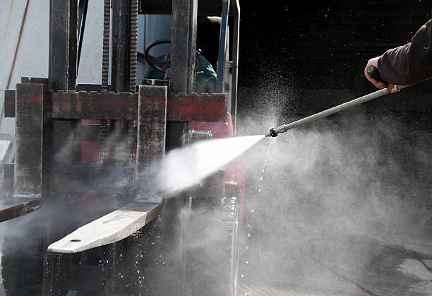 Post-Construction Pressure Washing in Morton, WA